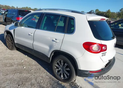 2010 Volkswagen Tiguan Se z USA, uszkodzony, nr VIN WVGAV7AX1AW001114